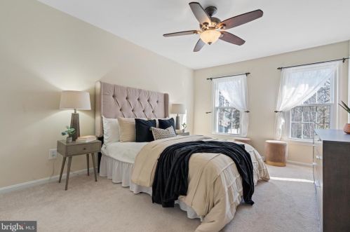 7716 Groveland Heights Ct, Springfield VA  22153-2255 exterior