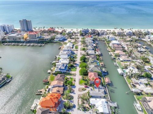 223 Bayview Ave, Naples, FL 34108-2139