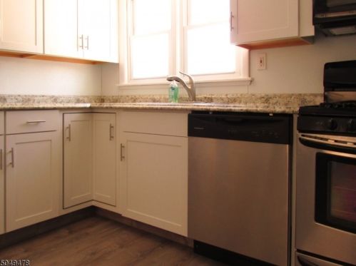 78 Hamburg Rd, Parsippany NJ  07054-3143 exterior