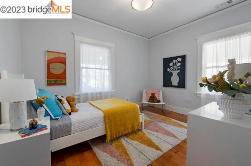 418 45 St, Oakland CA 94609-2135 exterior