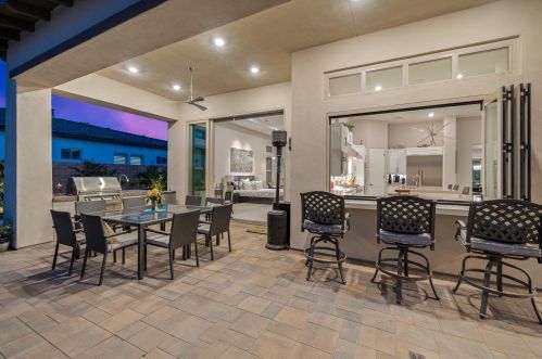 54885 Madagascar Way, La Quinta CA  92253-8077 exterior