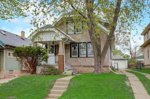 1454 89, Milwaukee WI 53222-4604 exterior