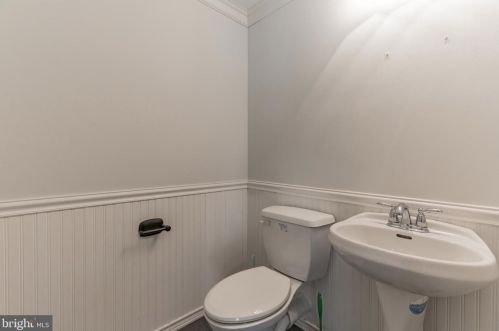 142 Laurel Trl, Swedesboro NJ  08085-4074 exterior