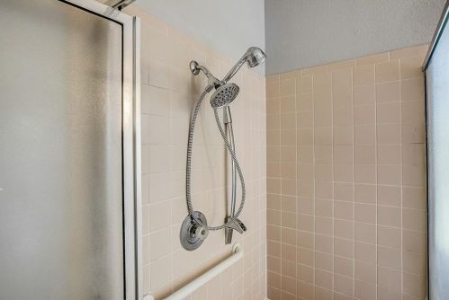 100 Parque Cir, Georgetown TX 78626-4537 exterior