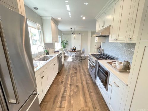 3545 El Caminito, Glendale CA 91214-1713 exterior