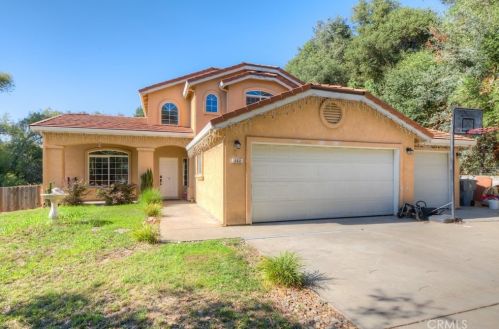 302 Mira Loma Dr, Oroville, CA 95965-3589