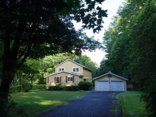 15 Waterworks Rd, Phoenicia, NY 12464-5018