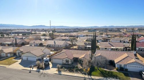14227 De Sota Dr, Victorville, CA 92392-7613