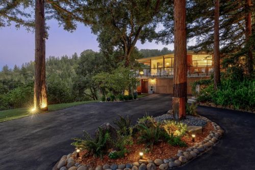 15 Oakhill Dr, Redwood City, CA 94062-4252