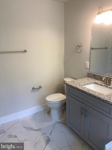 464 Cabin Point Dr, Montross VA  22520-4075 exterior