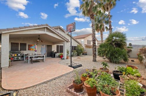 16030 18th Ave, Phoenix AZ  85045-1752 exterior