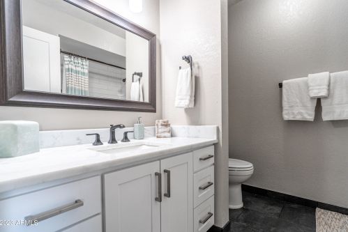 4531 Emile Zola Ave, Phoenix AZ  85032-6416 exterior