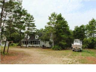 252 River Rd, Carrabelle, FL 32322-5016