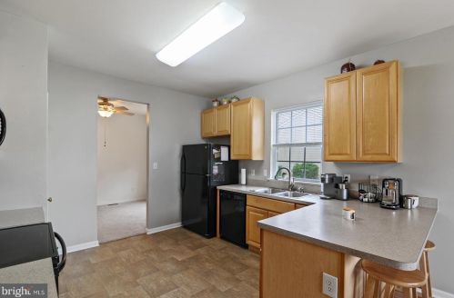 240 Wycombe Dr, Dover DE  19904-3857 exterior