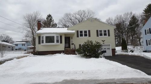 30 Duval St, Manchester CT 06042-2816 exterior