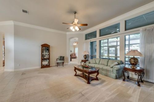 8817 Crestview Dr, Denton TX  76207-8601 exterior