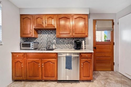 471 Rosewood Dr, Pittsburgh PA  15236-4701 exterior