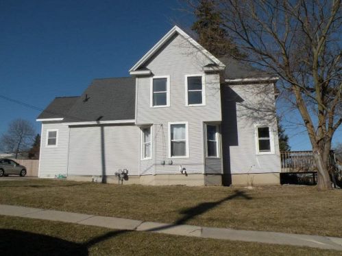 201 State St, Ripon, WI 54971-1449