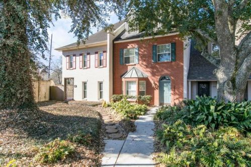 549 Esplanade St, Lafayette, LA 70508-3121