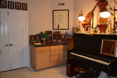 33 San Raphael, Dana Point CA  92629-4042 exterior