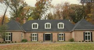482 Saint Andrews Dr, Akron, OH 44303-1226