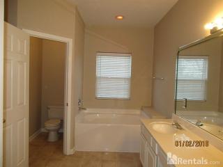 1502 Halifax Dr, Spring Hill TN  37174-9279 exterior