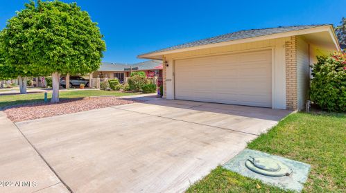 9813 Balboa Dr, Sun City, AZ 85351-4550
