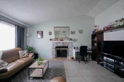 45331 Bison Cir, Lancaster CA  93535-2048 exterior