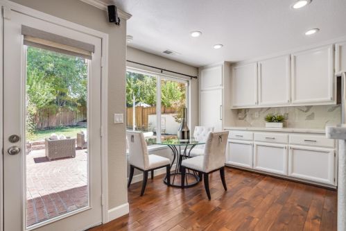 7577 Trotter Way, Pleasanton CA  94566-3121 exterior