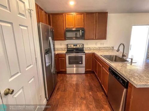 5870 Pine Trail Cir, Fort Pierce FL  34983 exterior