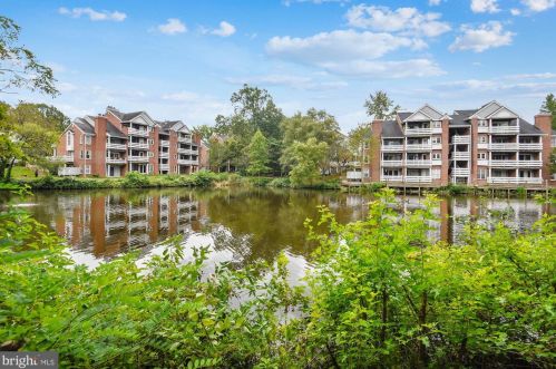 7604 Lakeside Village Dr, Falls Church VA  exterior