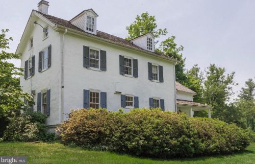 440 Featherbed Ln, Glen Mills, PA 19342-1512
