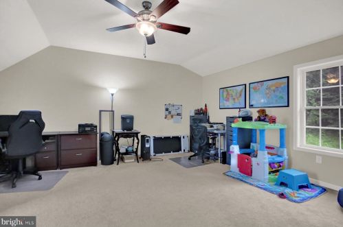 385 Thoroughbred Dr, York Haven PA  exterior