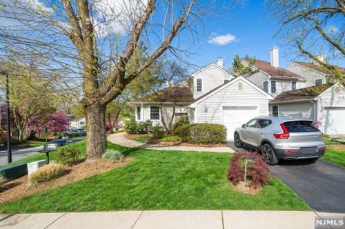 19 Kerri Ln, Lincoln Park NJ  07035-2113 exterior