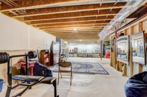 6109 108 Ave, Kenosha WI 53142-7263 exterior