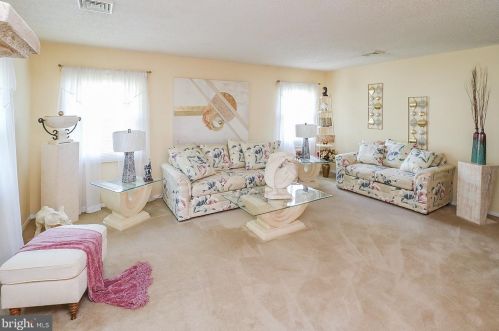 59 Marchmont Ln, Willingboro, NJ 08046-2828
