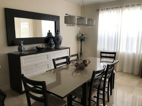 574 159th Ave, Hollywood FL  33028-1551 exterior