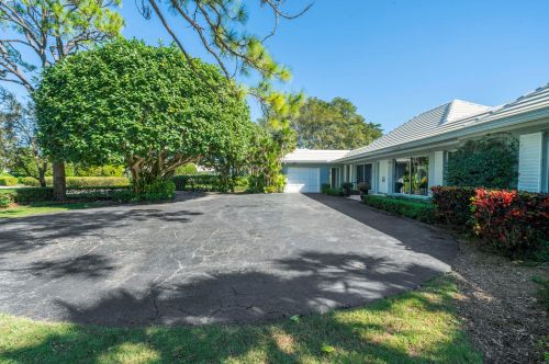 5 Pine Ln, Boynton Beach, FL 33436-5623