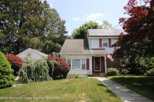 29 Rose Ct, Tinton Falls, NJ 07724-1515