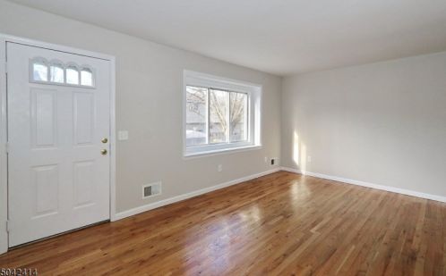 13 King James Ct, Scotch Plains, NJ 07076-1111