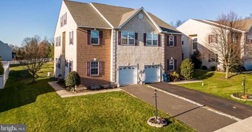 545 Clearview Dr, Souderton, PA 18964-2284