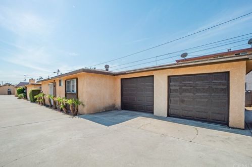 15155 Woodruff Pl, Bellflower CA  90706-4067 exterior