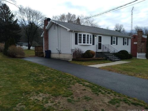7 Green Dr, Terryville, CT 06786-6833