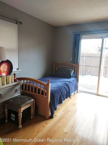 94 Greenwood Loop Rd, Bricktown NJ  08724-1255 exterior