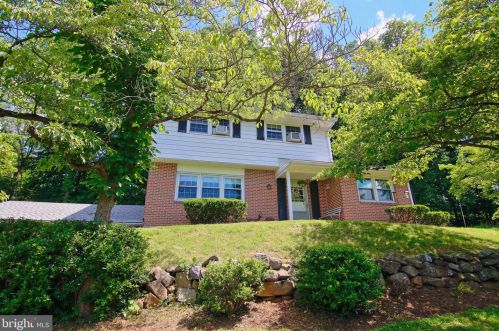 2329 Pleasantview Rd, Pottstown, PA 19464-2223