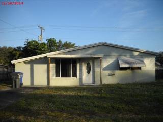 5707 Forrest St, Hollywood, FL 33021-2746