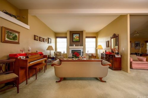 22721 Old Elsinore Rd, Perris CA  92570-8508 exterior