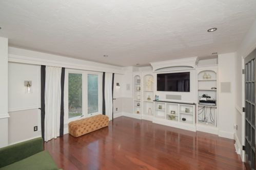 885 Randolph St, Canton MA  02021-1365 exterior