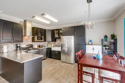 7921 Winter View Ct, El Cajon, CA 92021-1372