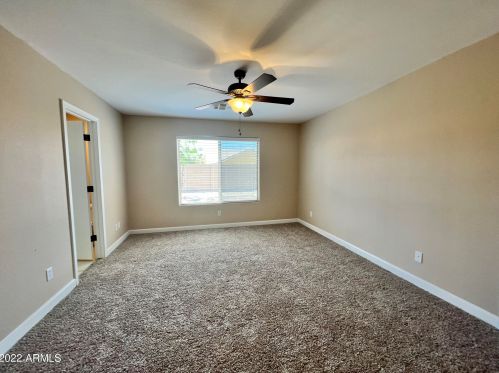7433 Elwood St, Phoenix AZ  85043-5507 exterior